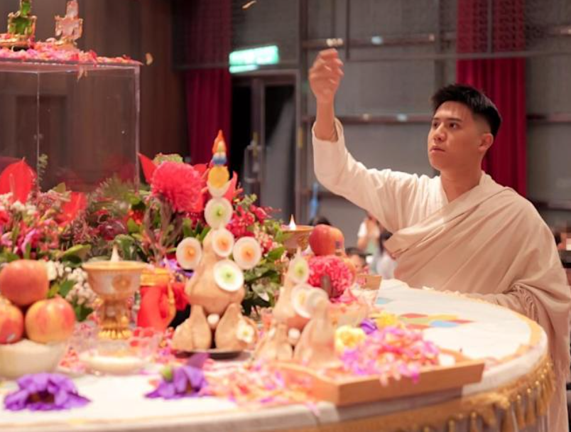 網紅禪師熊仁謙遭控性侵人妻導致懷孕。（圖／翻攝熊仁謙臉書）